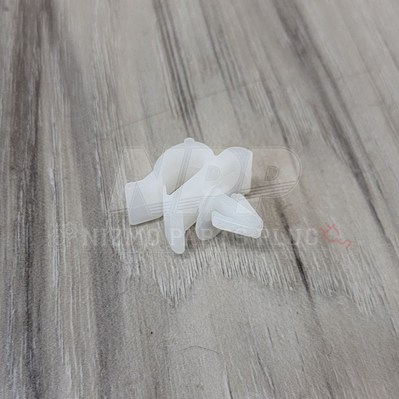 Cargue la imagen en el visor de la galería, Nissan R33/34 Skyline Coolant Tank Mounting Clip - NizmoPartsPlug
