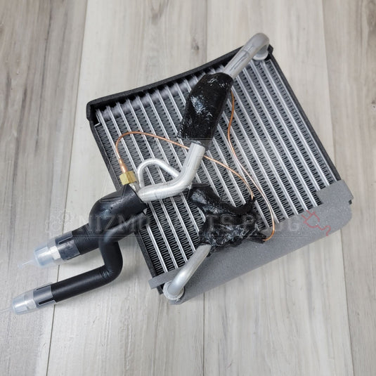 Nissan R32 Skyline A/C Evaporator Core Assembly - NizmoPartsPlug