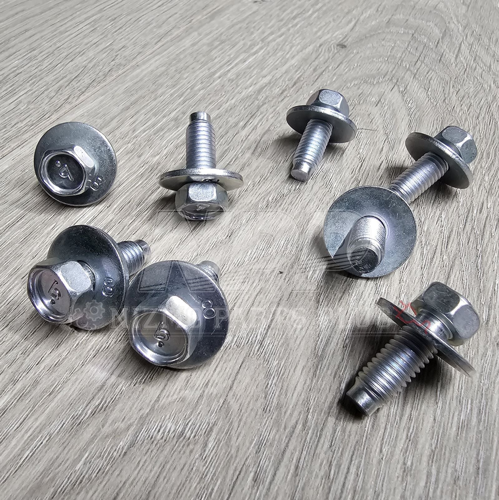 R32 Nissan Skyline Coupe Front Door Mounting Bolt Set