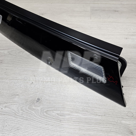 Nissan RPS13 180SX Type-X Center Reverse Lamp Taillight Assembly - NizmoPartsPlug