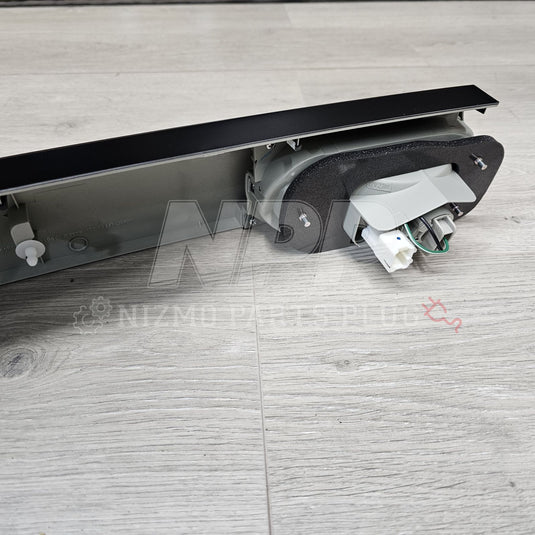 Nissan RPS13 180SX Type-X Center Reverse Lamp Taillight Assembly - NizmoPartsPlug