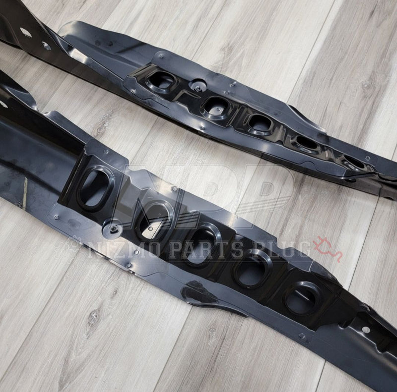 Load image into Gallery viewer, Nissan R34 Skyline Front HoodLegde Reinforcement Set - NizmoPartsPlug
