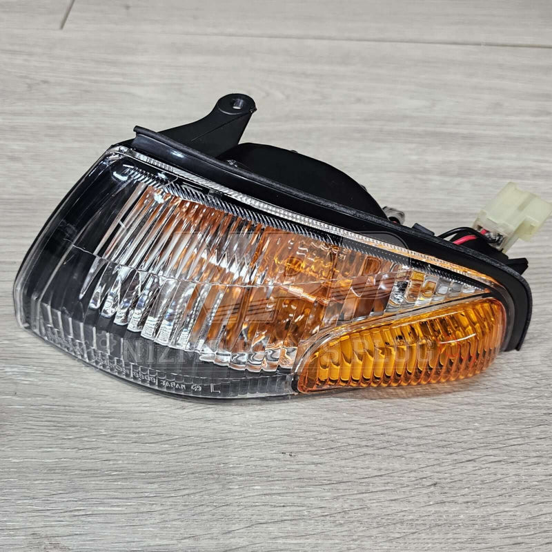 Load image into Gallery viewer, R32 Nissan Skyline Coupe S1 Turn Signal Lamp Set - NizmoPartsPlug
