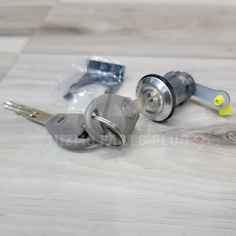 ギャラリービューアに画像をロードする, Nissan S15 Silvia Trunk Lid Lock Cylinder With Key Set - NizmoPartsPlug
