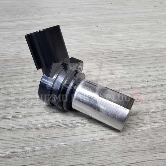 Nissan 350Z/G35 VQ35DE Driver Camshaft Angle Sensor (BANK 2) - NizmoPartsPlug
