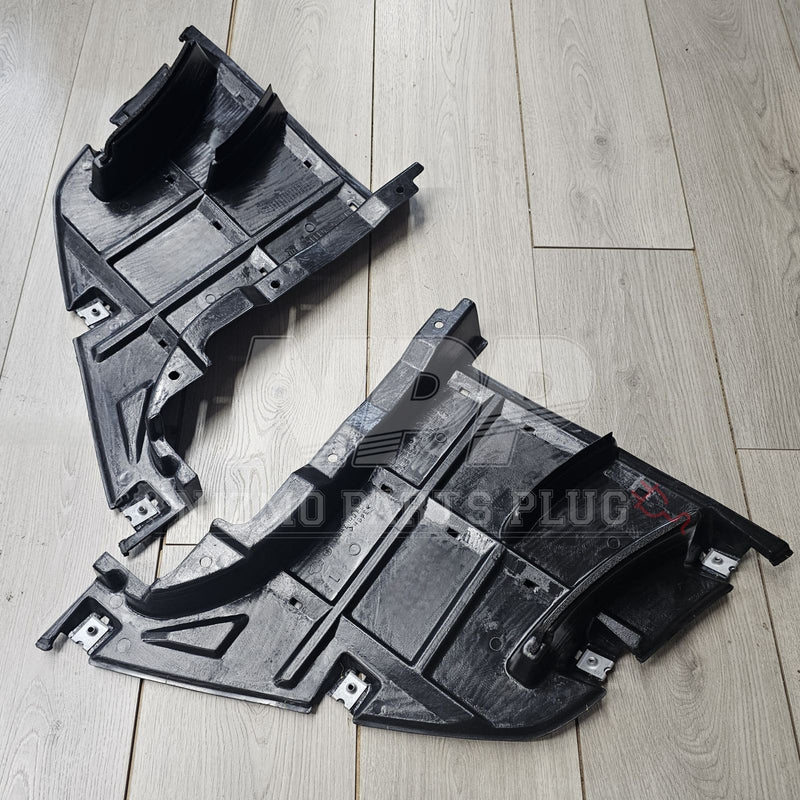 Cargue la imagen en el visor de la galería, Nissan R34 Skyline GTR Lower Cooling Air Guide Duct Set - NizmoPartsPlug
