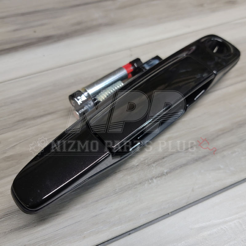 Load image into Gallery viewer, Nissan R34 Skyline RH Front Door Handle Assembly (GV1) Black Pearl - NizmoPartsPlug
