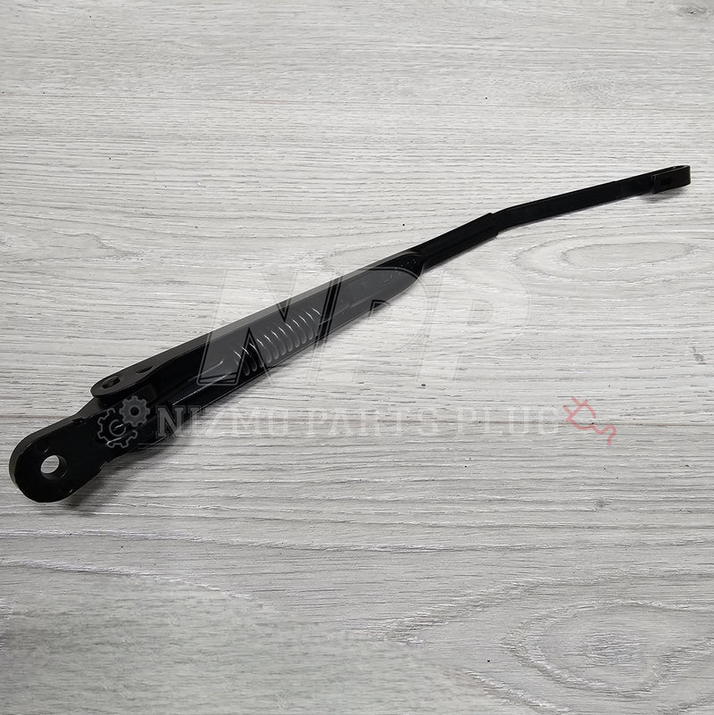 Load image into Gallery viewer, Nissan R34 Skyline Rear Wiper Arm Assembly - NizmoPartsPlug
