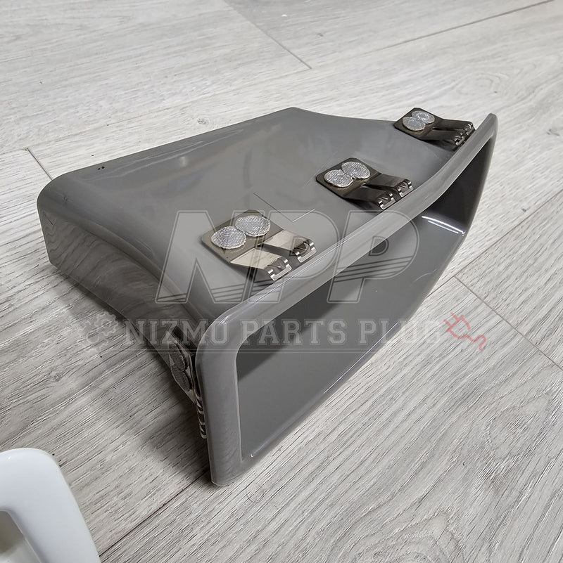 Load image into Gallery viewer, Nismo R32 Skyline GTR N1 Front Bumper Air Duct Set - NizmoPartsPlug
