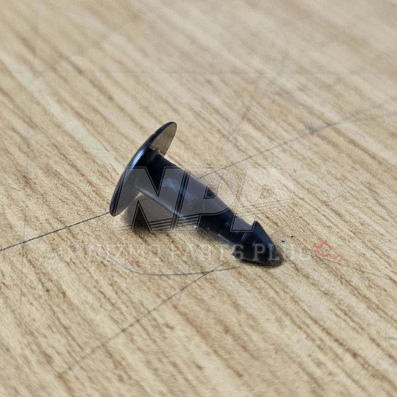 Load image into Gallery viewer, Nissan R34/S14-15/C34 Wiper Cowl Pressure Clip - NizmoPartsPlug

