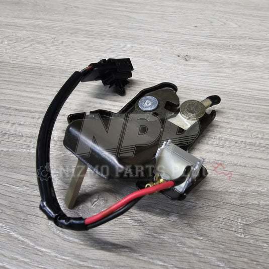 Nissan S14 Trunk Lock Actuator (S14 240SX/Silvia)(02/94-03/98) - NizmoPartsPlug