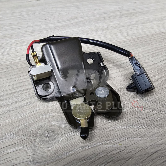 Nissan S14 Trunk Lock Actuator (S14 240SX/Silvia)(02/94-03/98) - NizmoPartsPlug