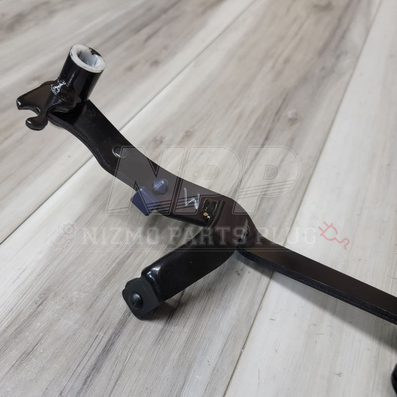 Cargue la imagen en el visor de la galería, Nissan S14 Silvia/240sx Clutch Pedal Arm with Rubber Pad - NizmoPartsPlug
