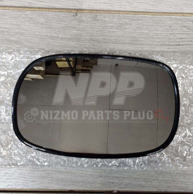 Load image into Gallery viewer, Nissan R34 Skyline Door Mirror Glass (RH Side) - NizmoPartsPlug

