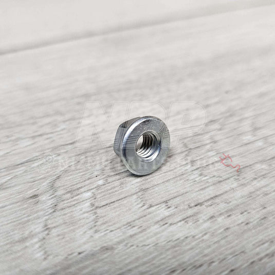 Nissan R34 Skyline GTR Fan Clutch Mounting Nut - NizmoPartsPlug