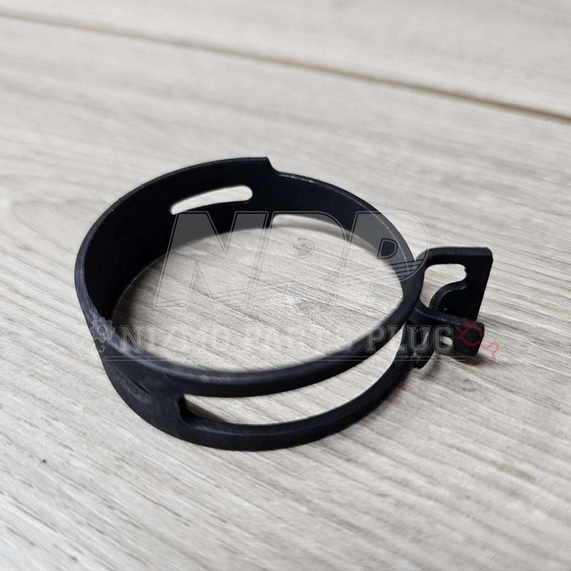 Load image into Gallery viewer, Nissan R34 Skyline GTR Lower Radiator Hose Mounting Clamp - NizmoPartsPlug
