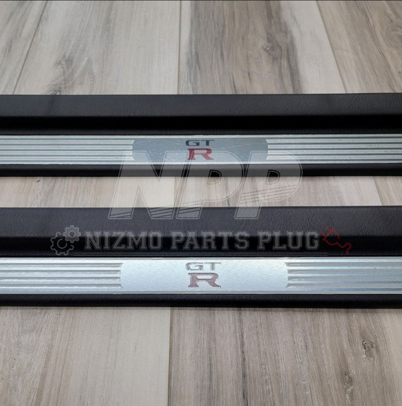 ギャラリービューアに画像をロードする, Nissan R34 Skyline GTR Interior Door Sill Cover Plate Set - NizmoPartsPlug
