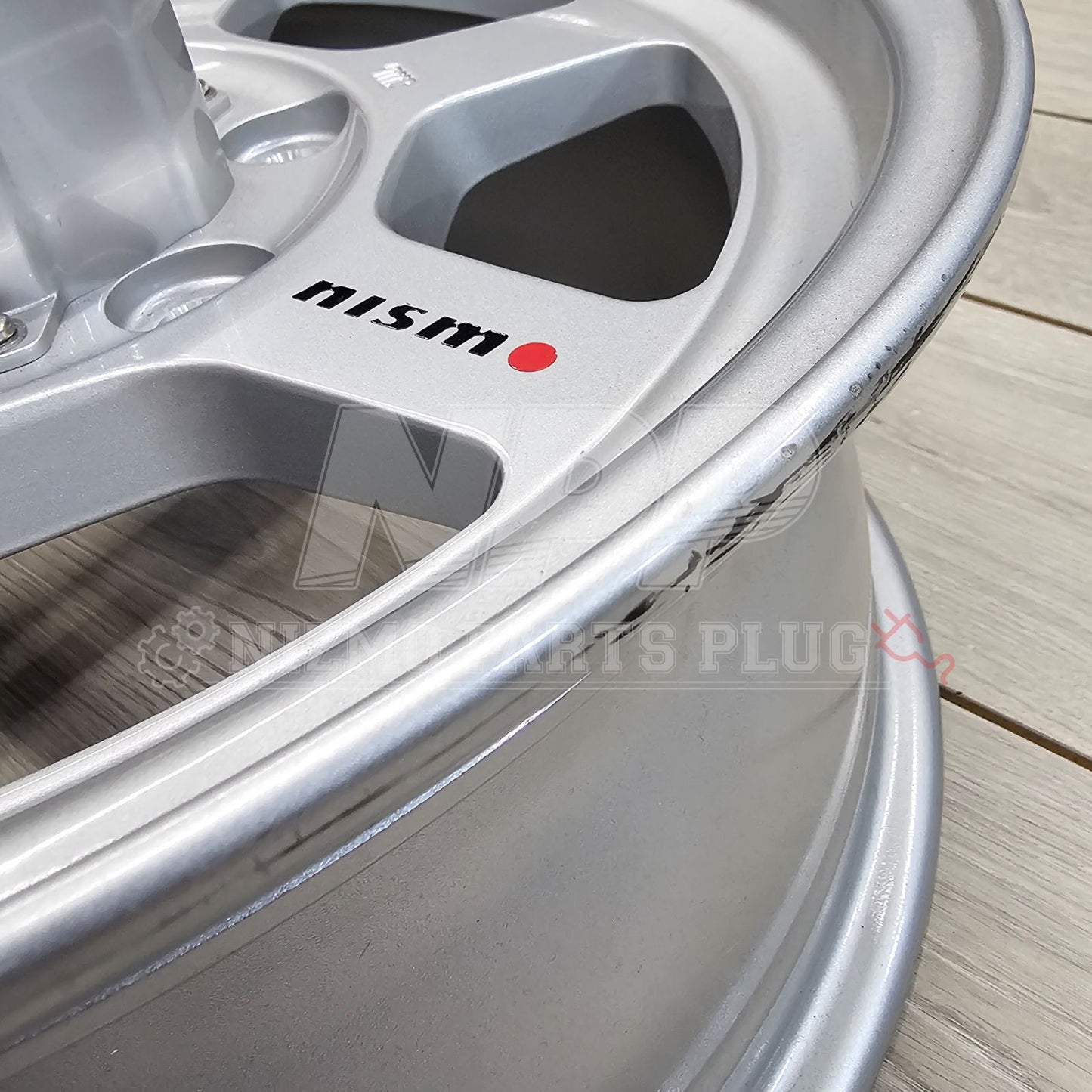 Nismo Frontier Rays Engineering TE37X Wheel Assembly 18"x7"