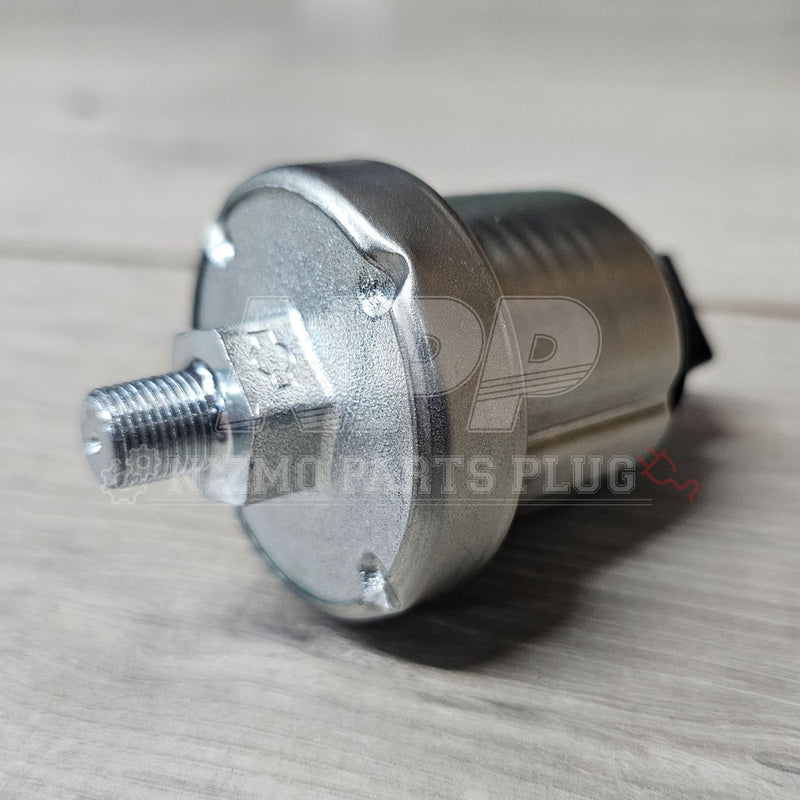 Load image into Gallery viewer, Nissan Skyline R32-34 RB Engine Oil Pressure Sending Unit - NizmoPartsPlug
