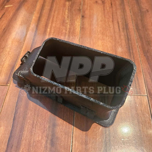 Mīrai Mamōru Reproduction R32 GTR Front Air Duct RH - NizmoPartsPlug