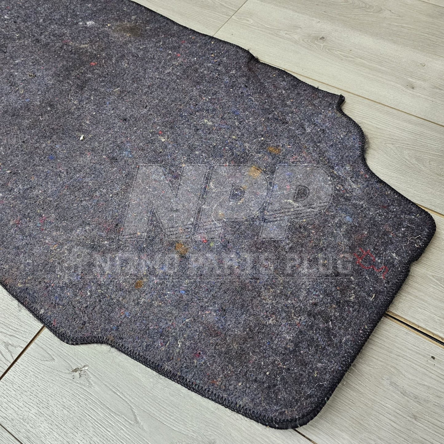 Pre-Owned Nissan R34 Skyline Coupe Rear Trunk Mat