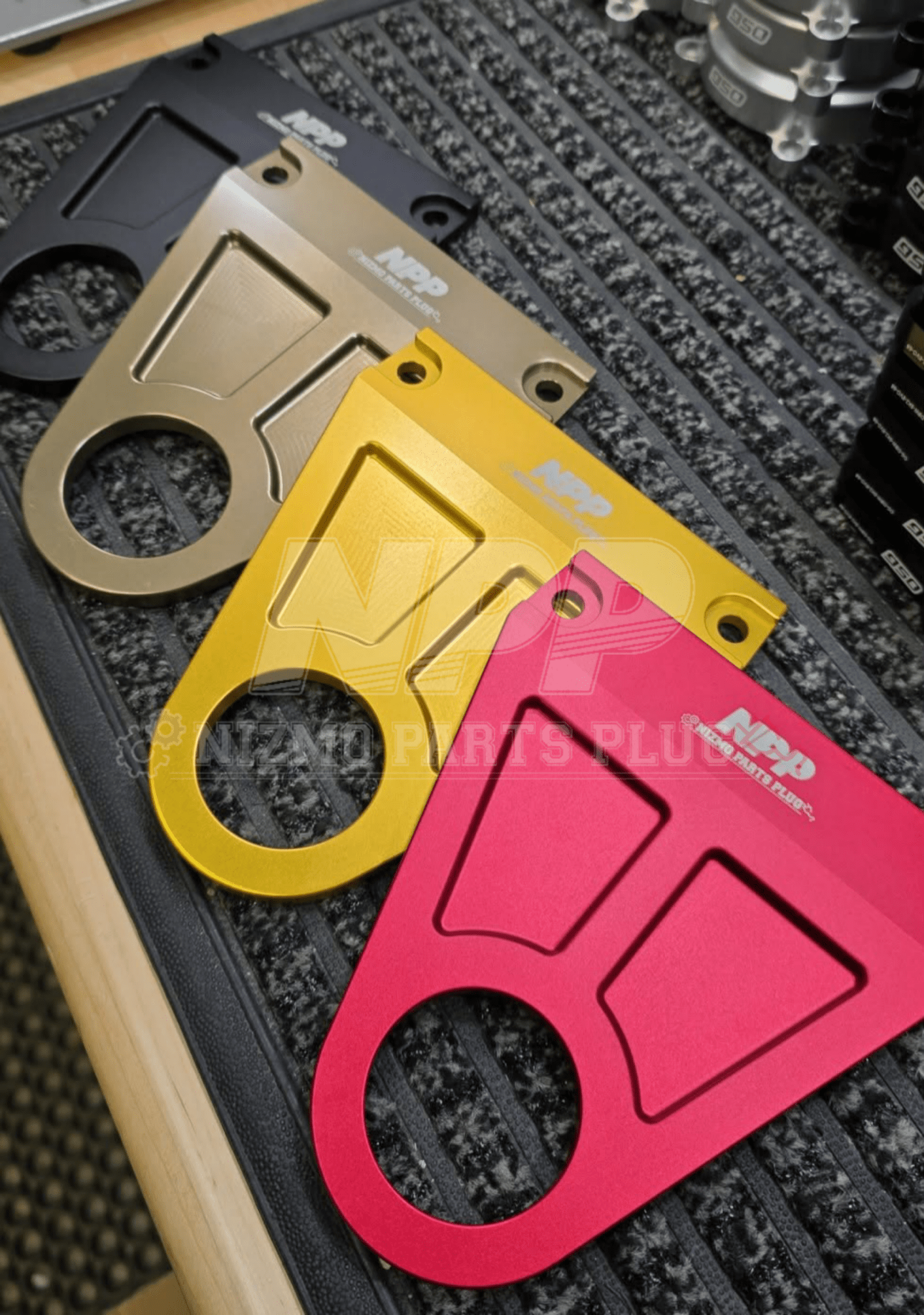 BNR34 Skyline GTR V-Spec Rear Tow Hook Accesssory - NizmoPartsPlug