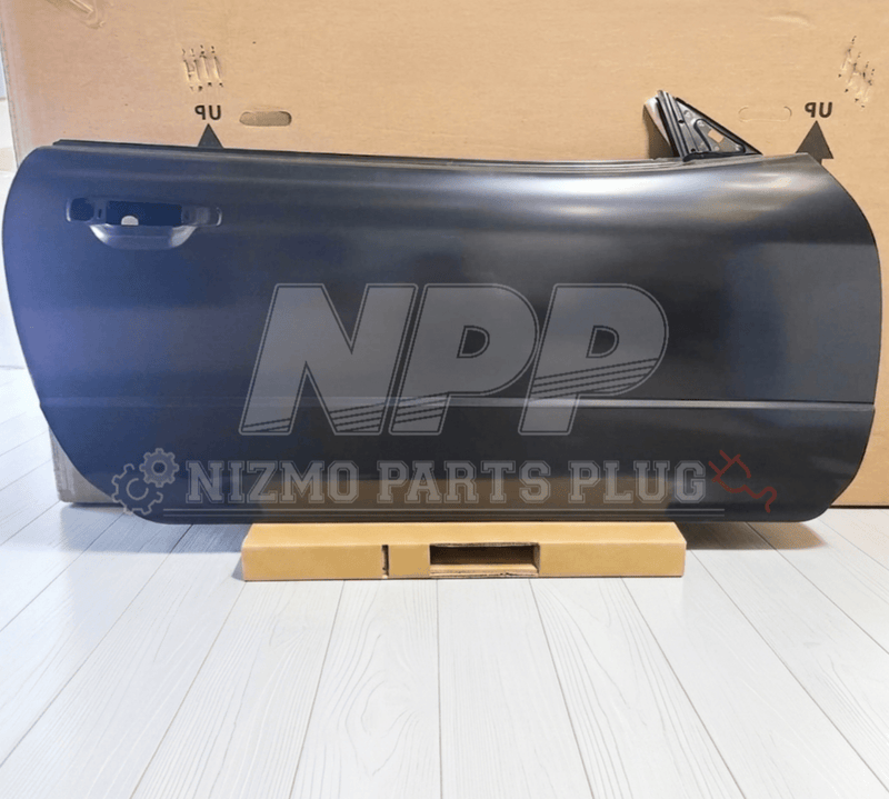Load image into Gallery viewer, Nissan R34 Skyline Coupe Front Door Assembly RH
