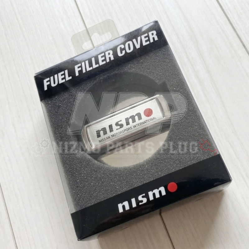 Cargue la imagen en el visor de la galería, Nissan Motorsports Fuel Cap Mid Logo Cover
