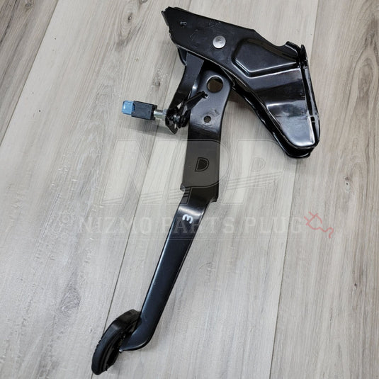 Nissan R34 Skyline Brake Pedal Assembly (Manual Vehicles) - NizmoPartsPlug