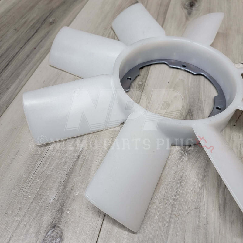 Load image into Gallery viewer, Nissan Z31 300ZX VG30E Engine Cooling Fan Assembly - NizmoPartsPlug
