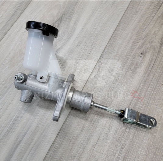 Nissan OEM S13 240sx Clutch Master Cylinder - NizmoPartsPlug