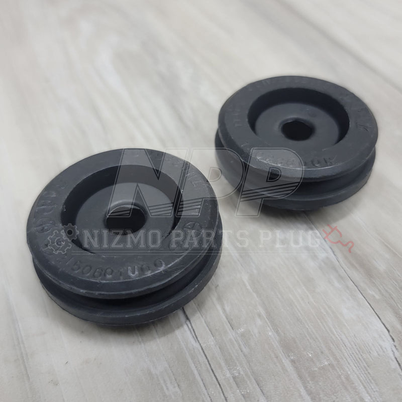 Load image into Gallery viewer, Nissan OEM Upper Radiator Support Bushing Kit - NizmoPartsPlug
