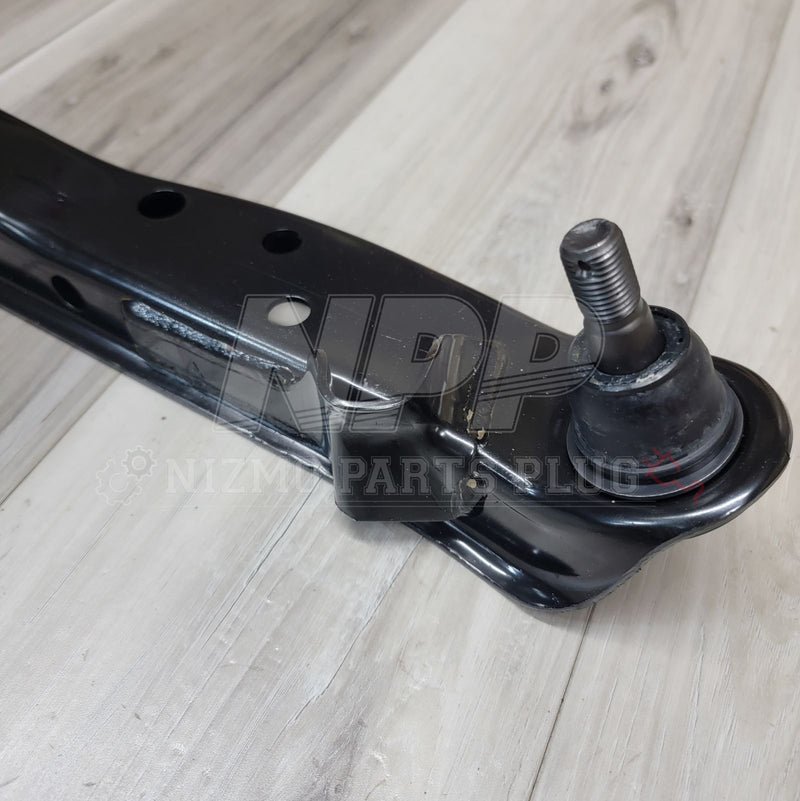 Cargue la imagen en el visor de la galería, Nissan R34 Skyline GTT RH Front Lower Control Arm - NizmoPartsPlug
