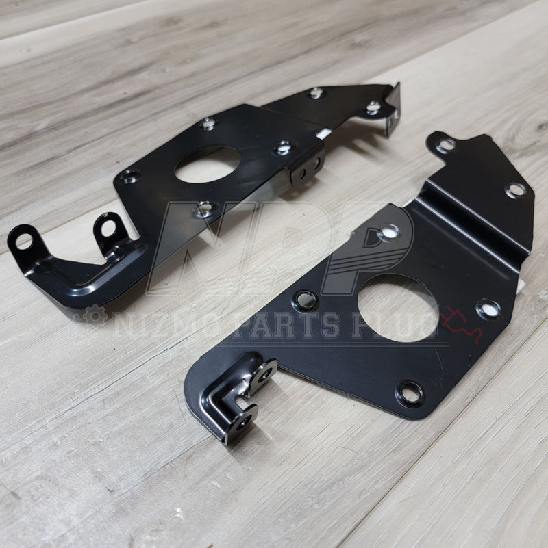 Load image into Gallery viewer, Nissan R34 Skyline Standard Radio RH &amp; LH Bracket Set - NizmoPartsPlug
