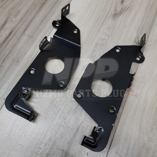 Nissan R34 Skyline Standard Radio RH & LH Bracket Set - NizmoPartsPlug