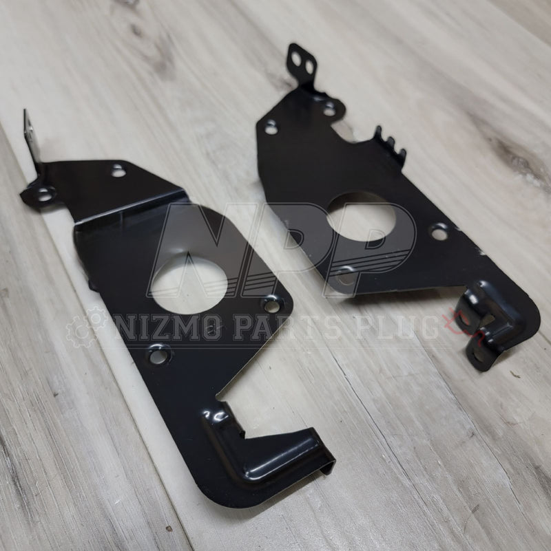 Load image into Gallery viewer, Nissan R34 Skyline Standard Radio RH &amp; LH Bracket Set - NizmoPartsPlug
