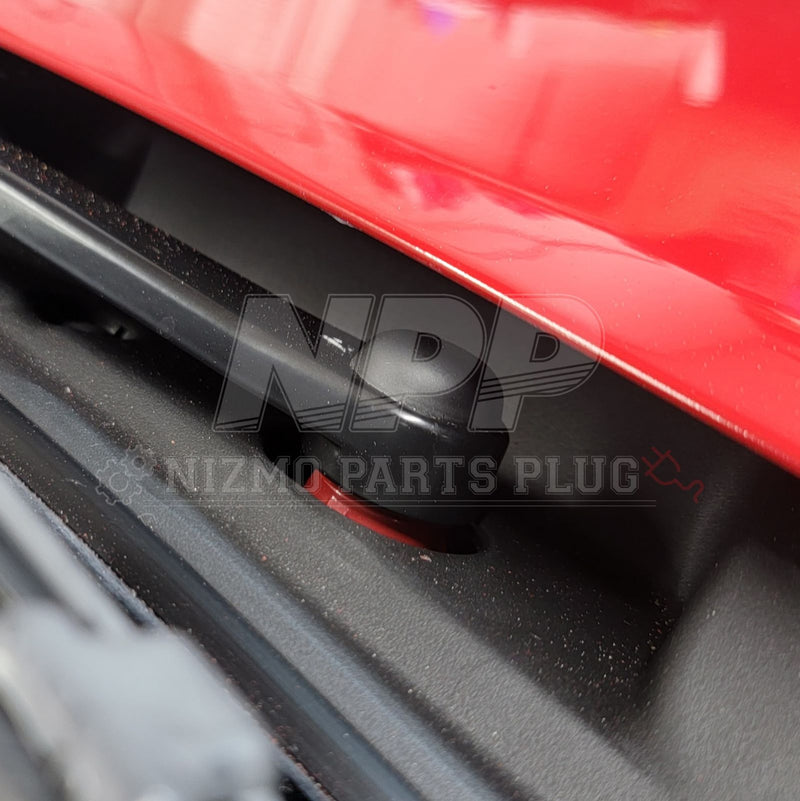 Cargue la imagen en el visor de la galería, Nissan R34 Skyline Front Wiper Arm Mounting Cover Cap - NizmoPartsPlug
