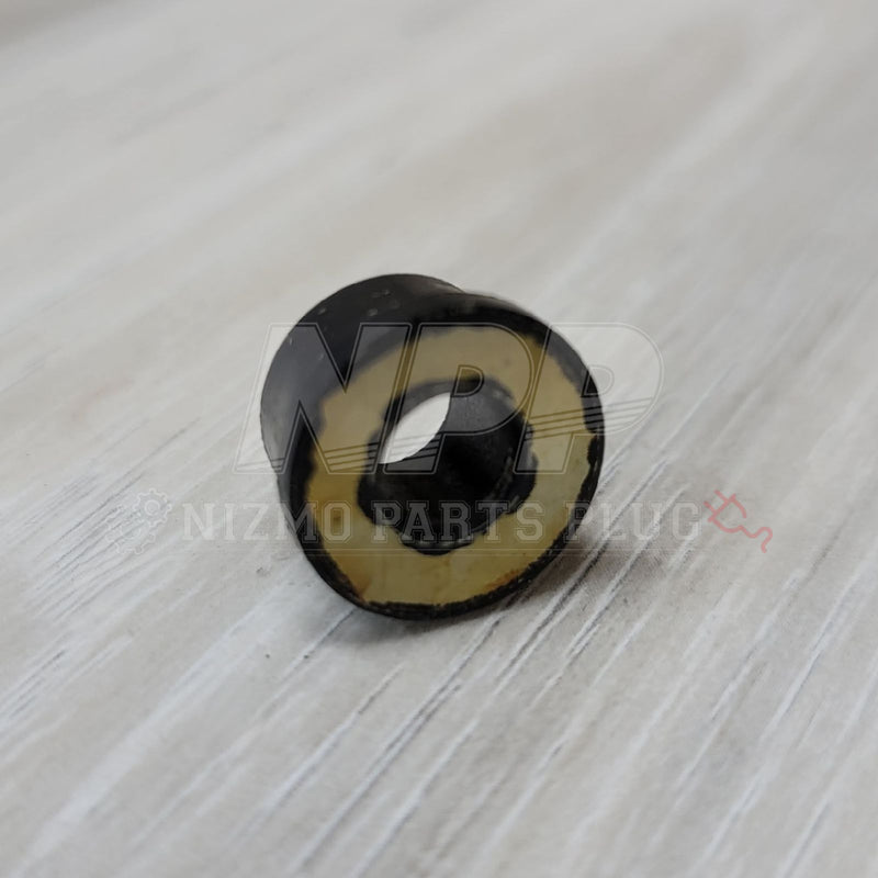 Load image into Gallery viewer, Nissan OEM RB Engine Valve Cover Grommet - NizmoPartsPlug
