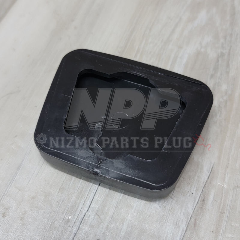 Load image into Gallery viewer, Nissan 350z Base Model Brake or Clutch Pedal Pad - NizmoPartsPlug
