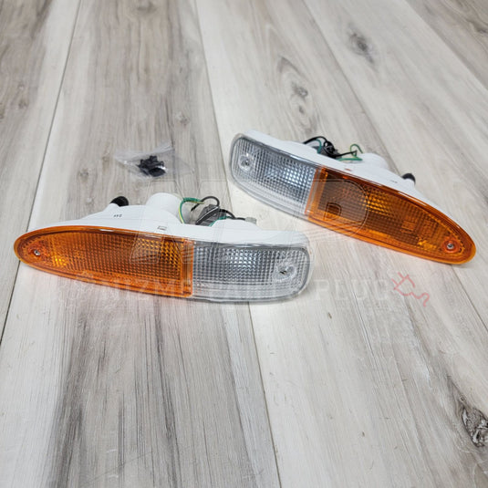 Nissan S13 180SX JDM Amber/Clear 50/50 Turn Signal Lamp Set - NizmoPartsPlug