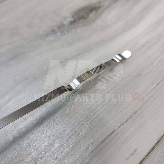 Nissan R33 Skyline RB25DET Engine Oil Level Gauge - NizmoPartsPlug