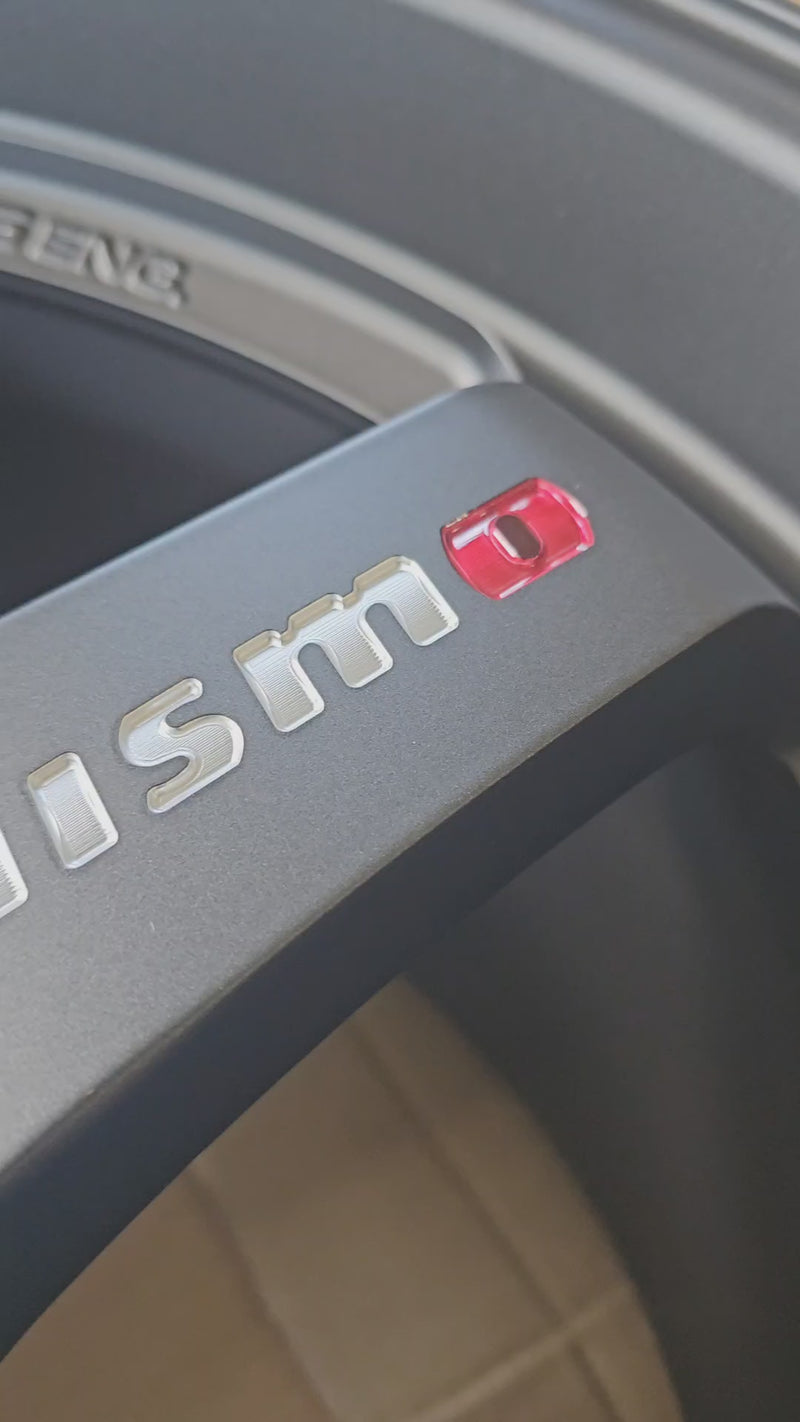 ギャラリービューアでビデオをロードして再生する, ニスモ LMGT4 グロスブラック 18x10.5 +15 
