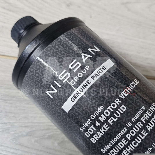 Nissan DOT 4 Motor Vehicle Brake Fluid (1.06 QT) - NizmoPartsPlug
