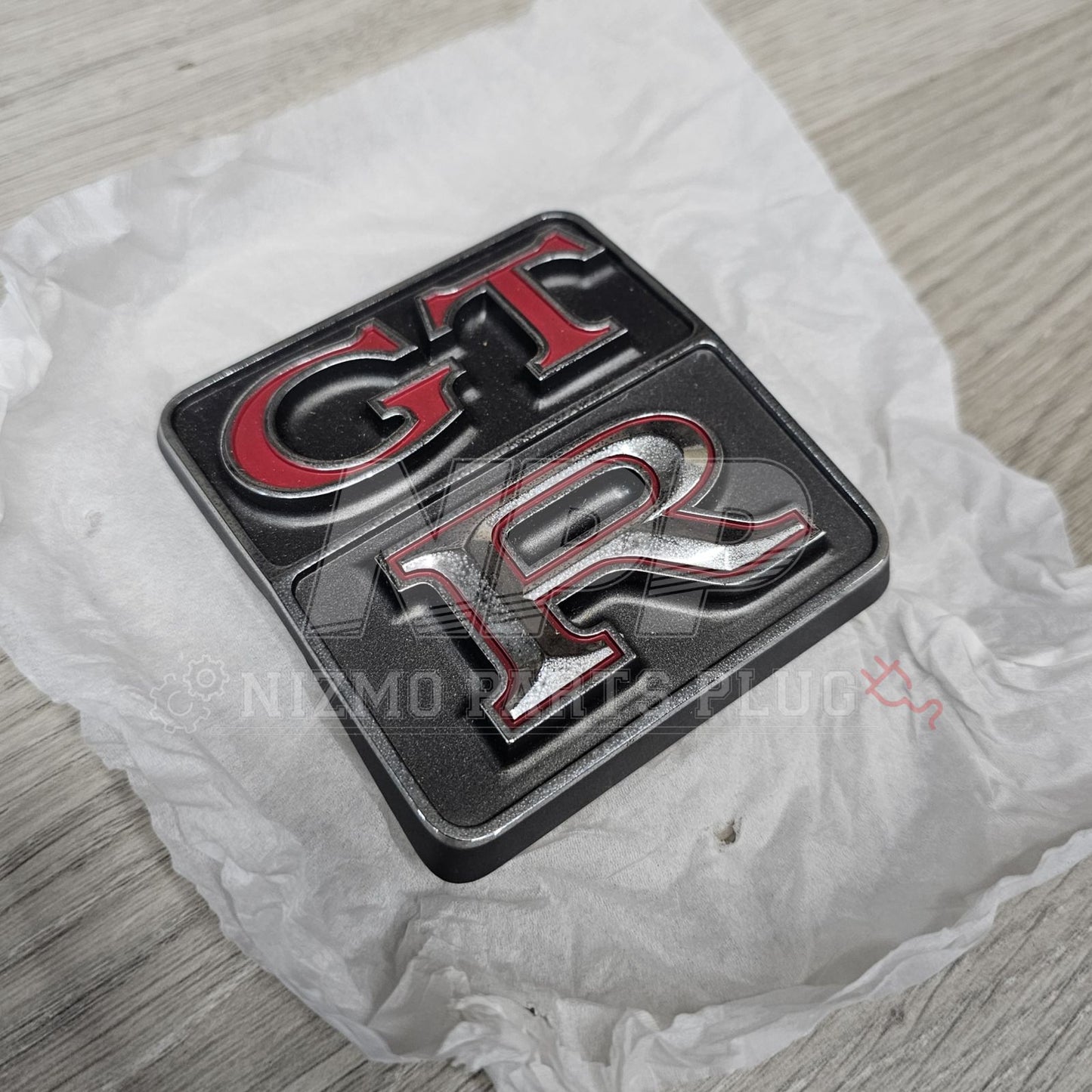 Nissan KPGC10 Skyline Hakosuka Rear GTR Emblem