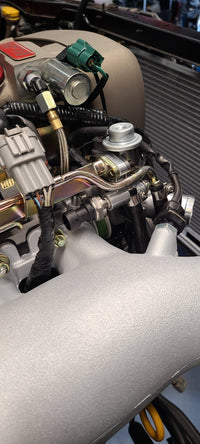 U.P.G RB26 fuel pressure adapter to OEM rail