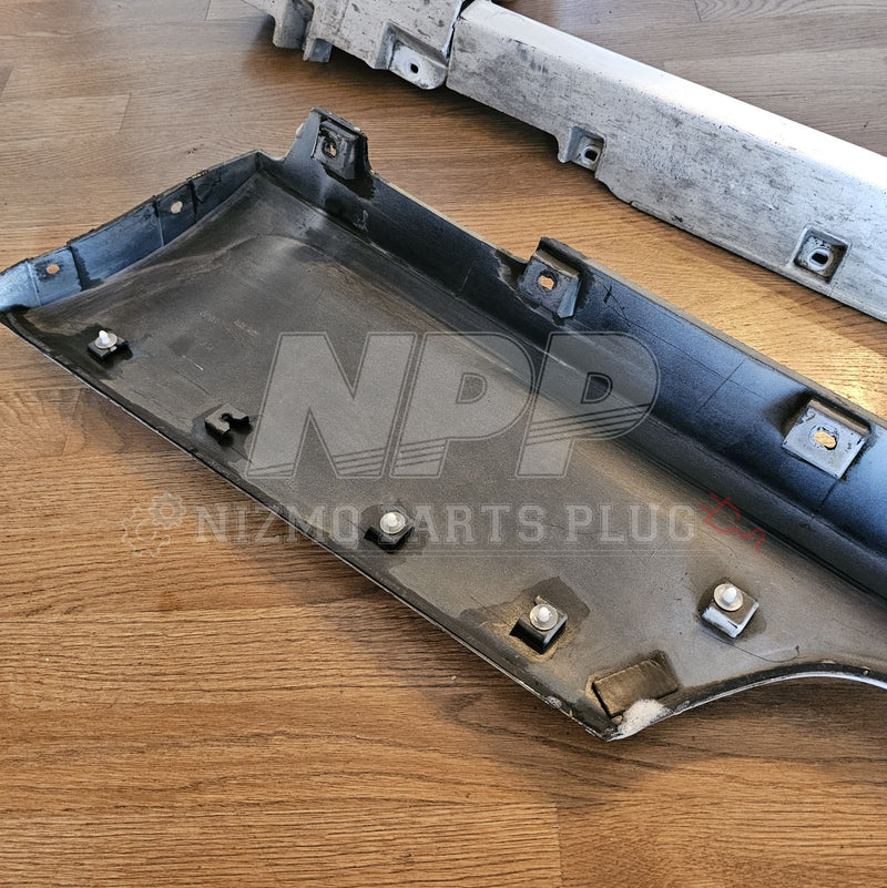 Load image into Gallery viewer, Nissan R33 Skyline GTR SideSkirt Set RH&amp;LH (Local Pickup) - NizmoPartsPlug
