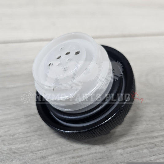 Nissan Fuel Filler Cap (S13-S14 D21 B13-B14 R50+) - NizmoPartsPlug
