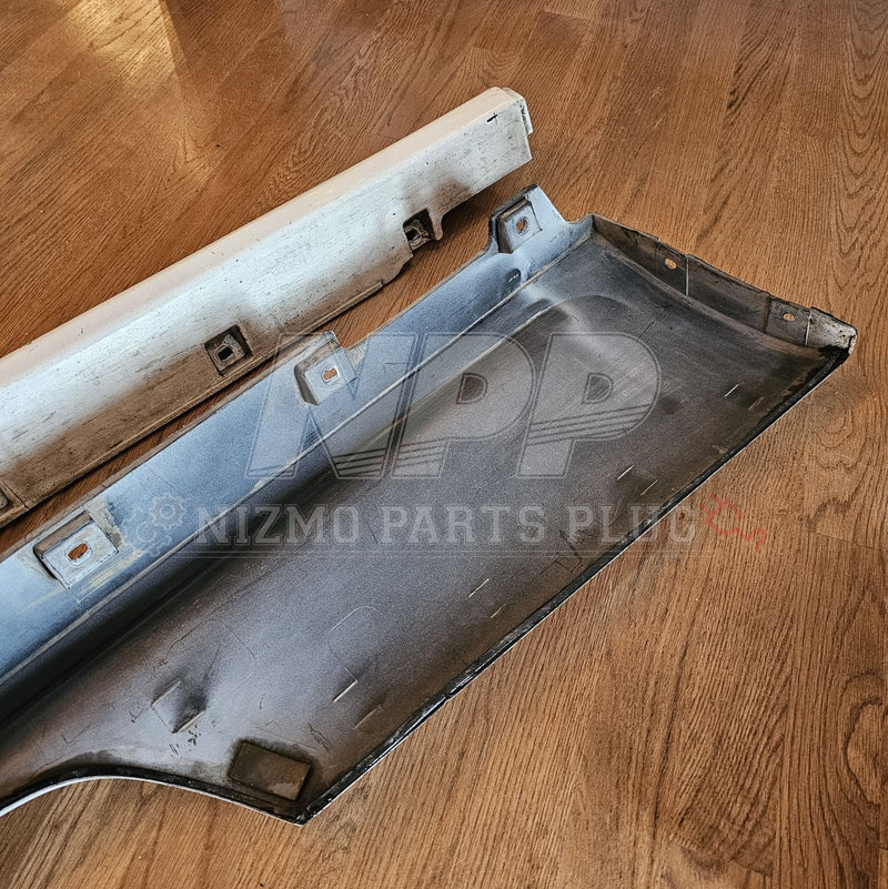 Load image into Gallery viewer, Nissan R33 Skyline GTR SideSkirt Set RH&amp;LH (Local Pickup) - NizmoPartsPlug
