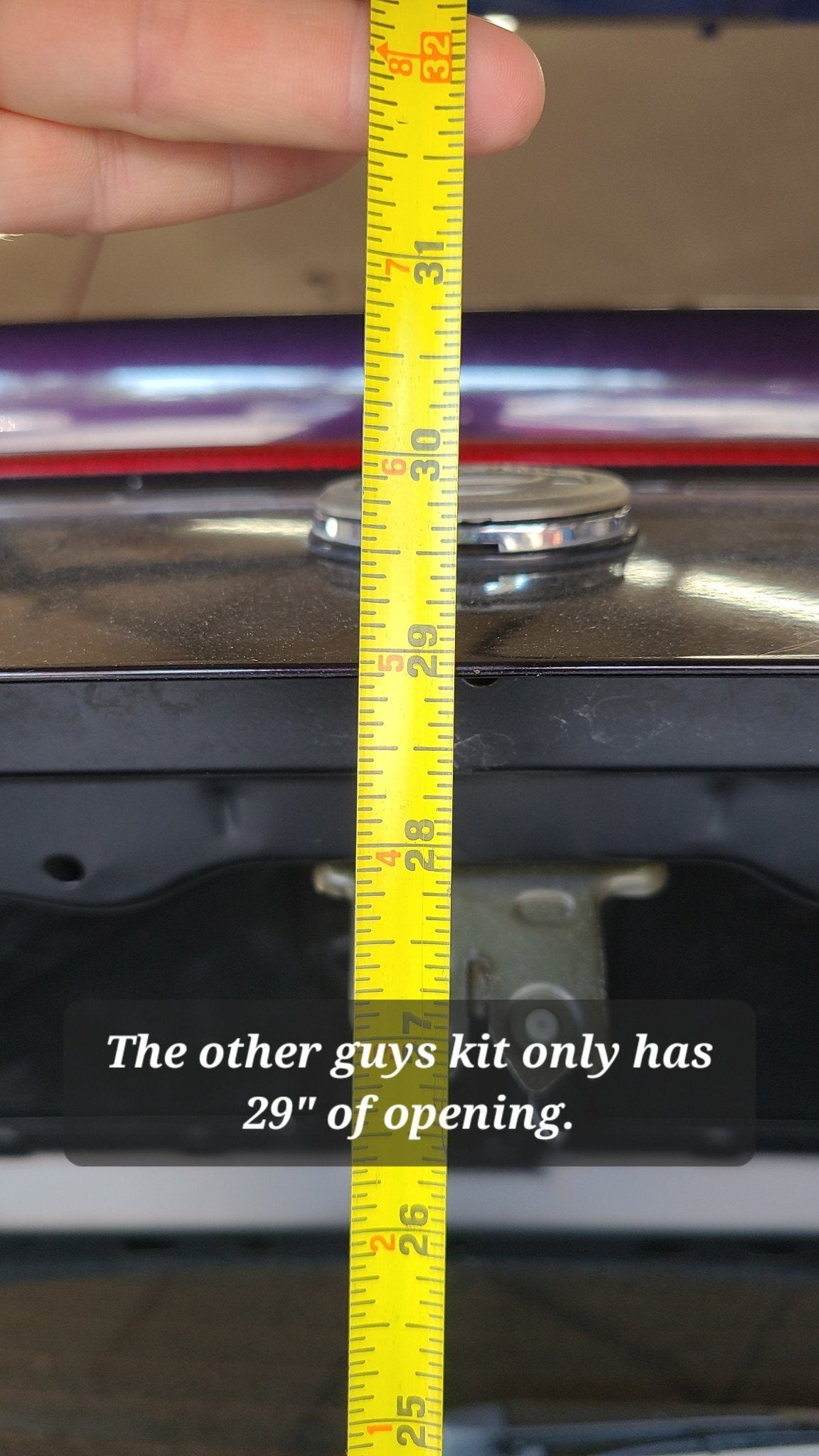 U.P.G. R33 Trunk Strut replacement kit