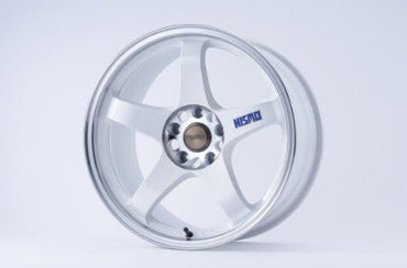 40th Anniversary NISMO Special White LMGT4 Wheel Set